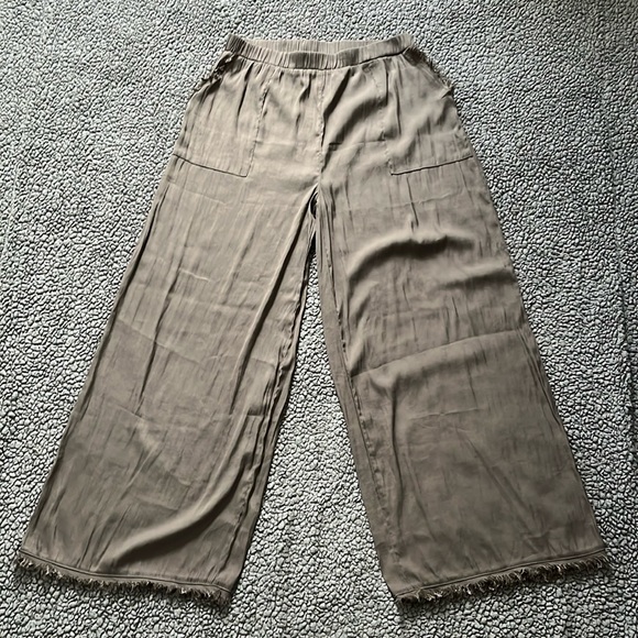 Grade&Gather trousers size small, like new, green - Picture 1 of 8